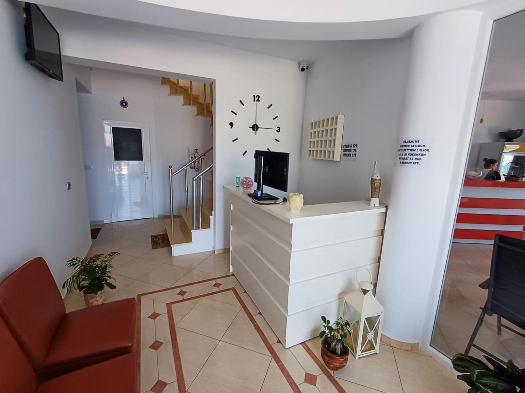 Hotel Sherifi Sarandë Esterno foto