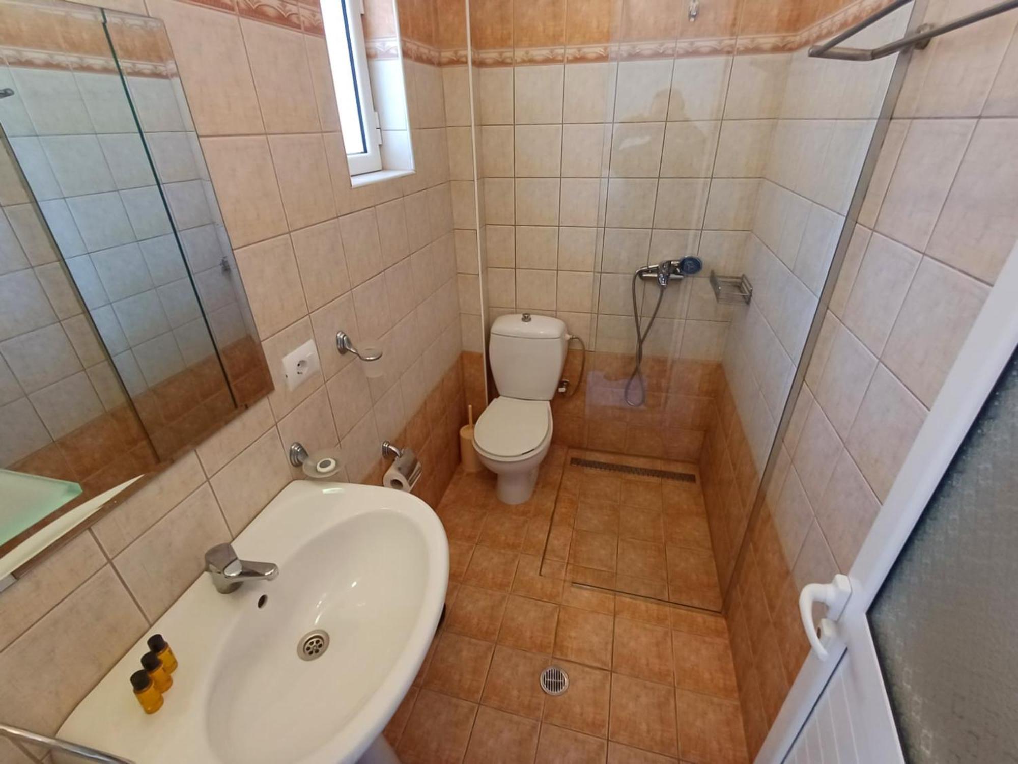 Hotel Sherifi Sarandë Esterno foto