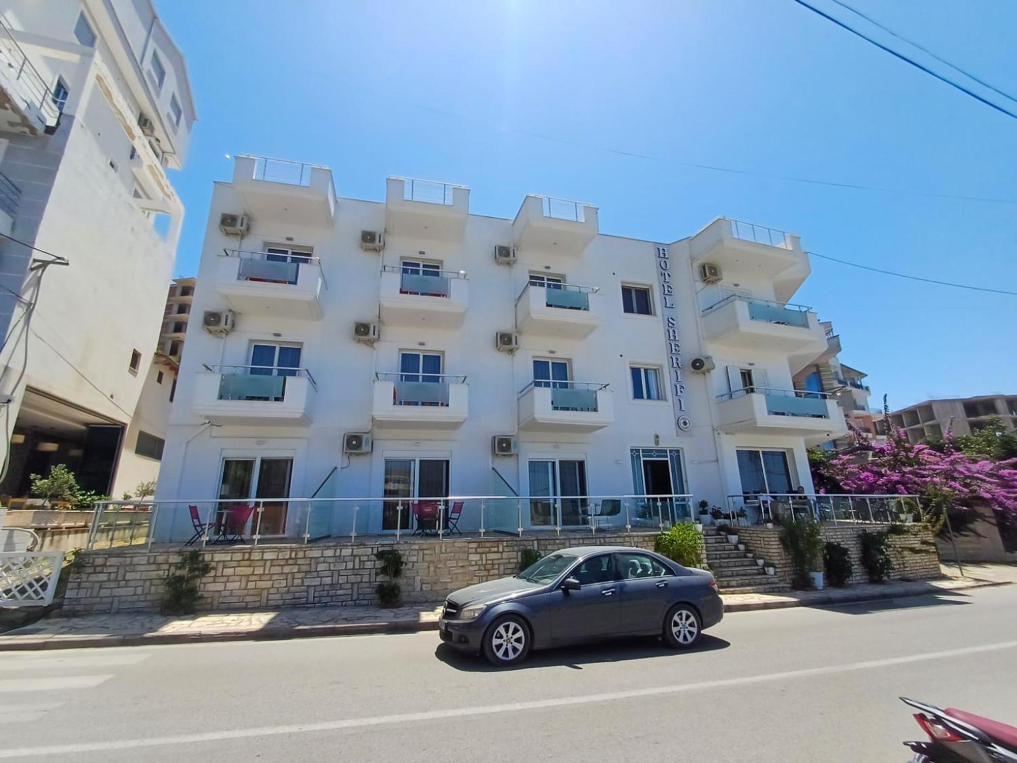 Hotel Sherifi Sarandë Esterno foto