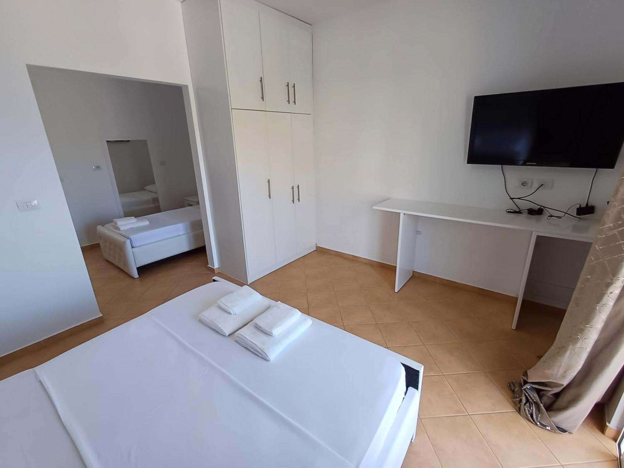 Hotel Sherifi Sarandë Esterno foto